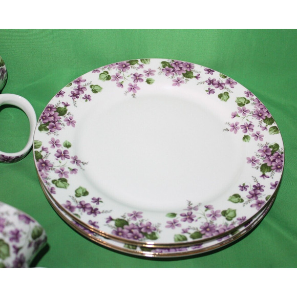 8 Piece Violets Purple Floral Grace's Teaware 4 Mugs 4 Plates Tea Coffee Serving - Picture 9 of 13